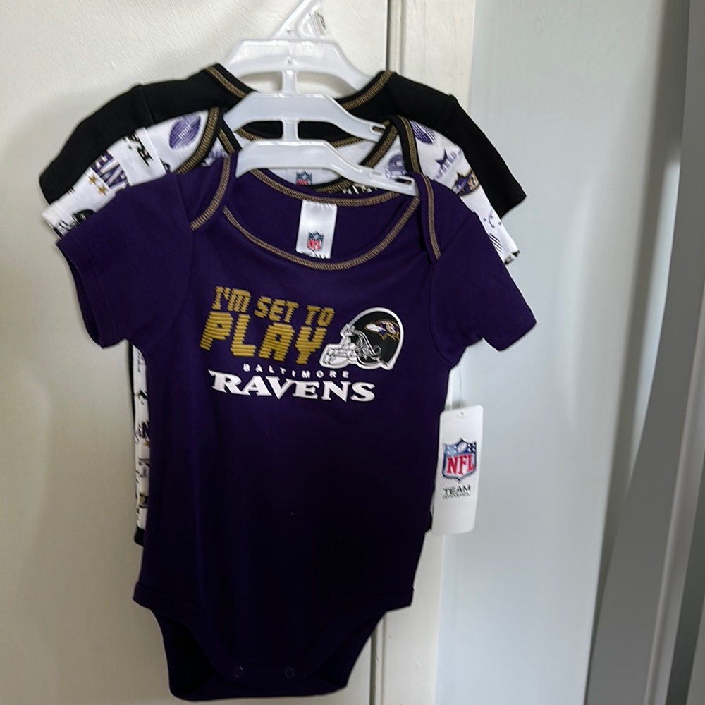 NWT Baltimore ravens onesie set size 6-12 months